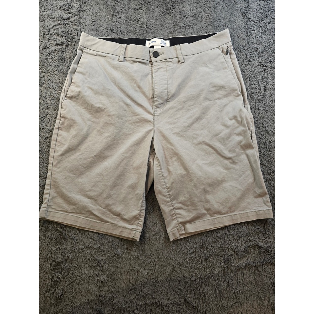 Old Navy Ultimate Tech Slim Shorts Mens 34 Gray Built-In Flex Flat Front Chino